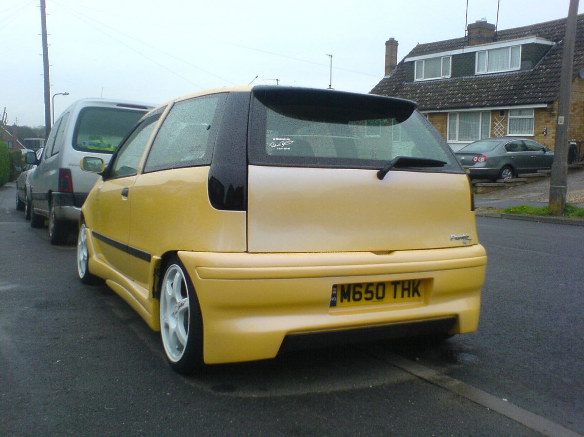 Yellow Mk1 Fiat Punto archive photograph 2